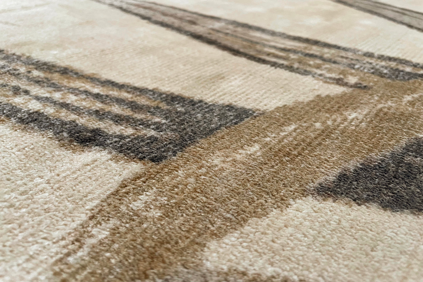 détails tapis tissé et imprimé main bleu écru beige écru marron