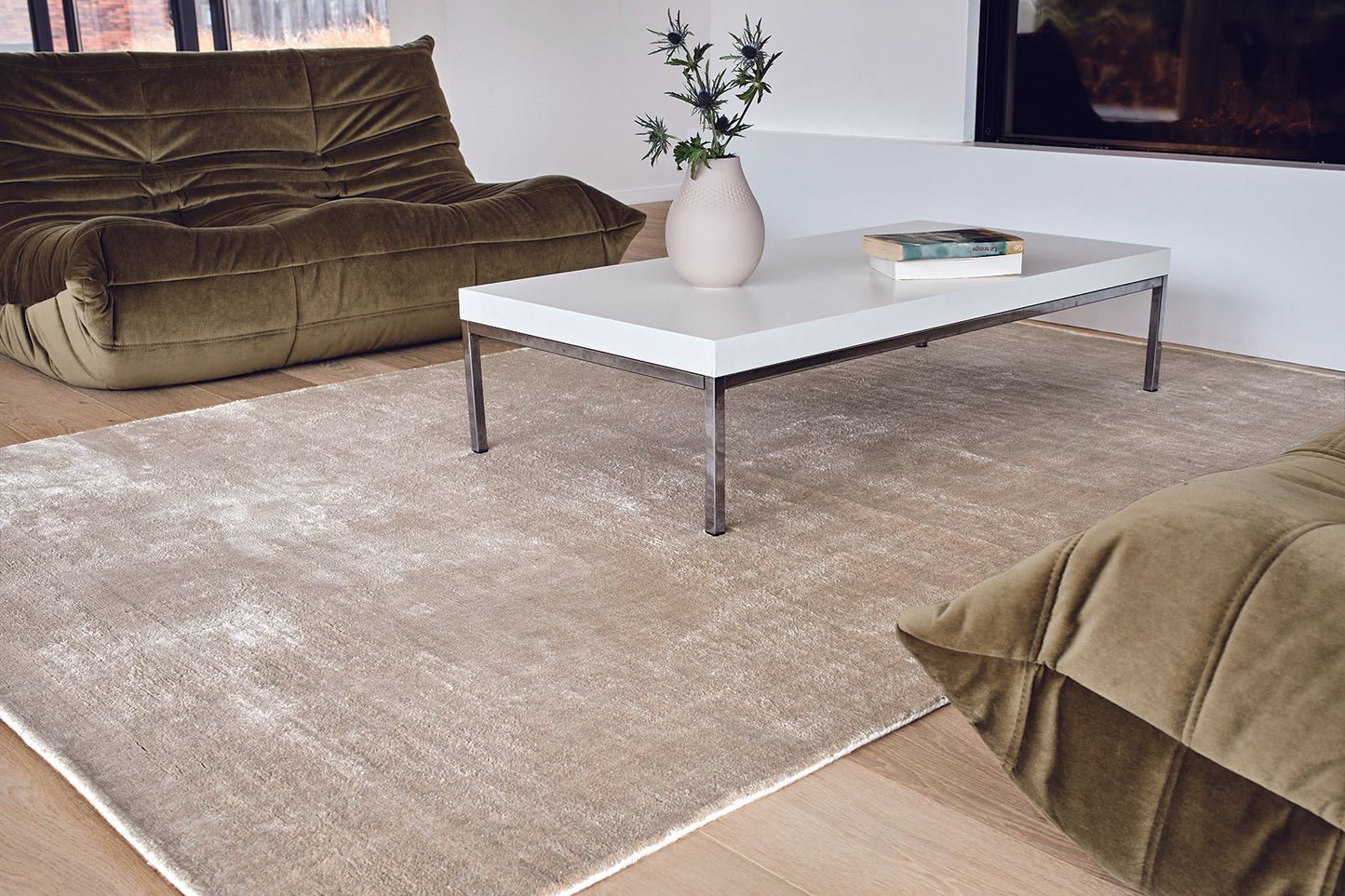 ambiance tapis tissé main gris
