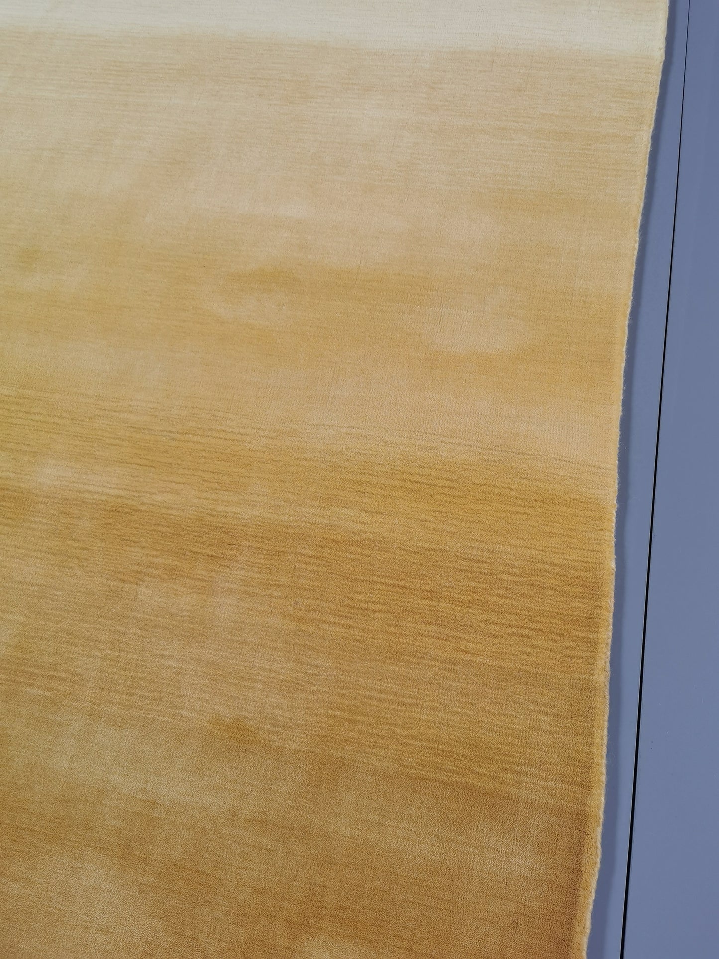 Tudor jaune doré 200x300