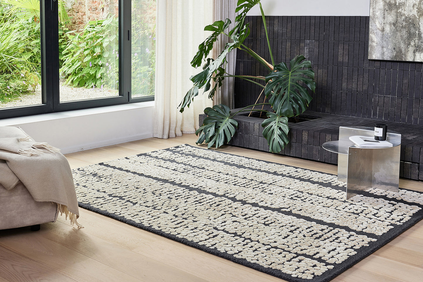 ambiance tapis tufté main noir blanc