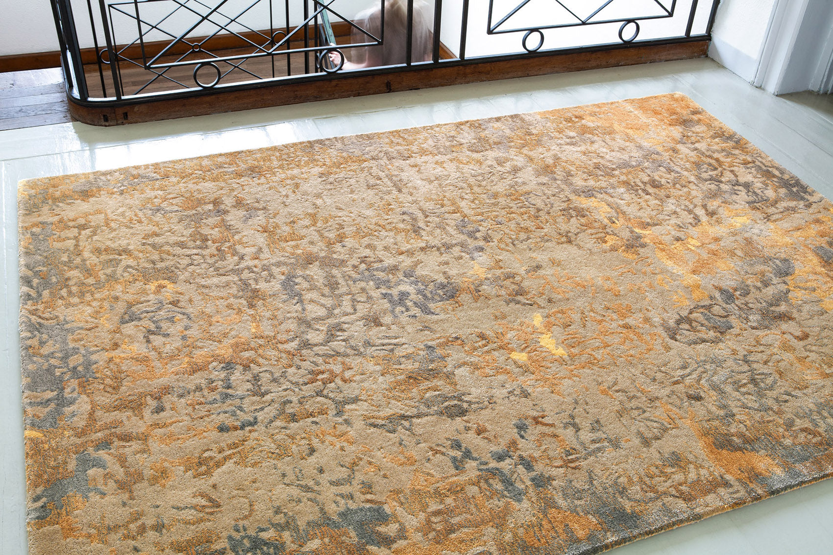 ambiance tapis tufté main beige multicolore orange et bleu