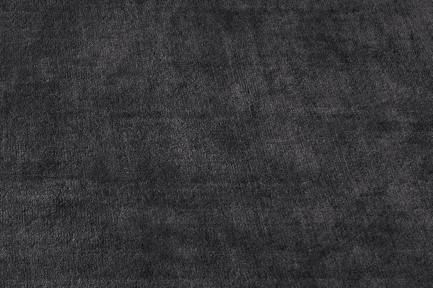 aplat tapis tissé main gris et noir