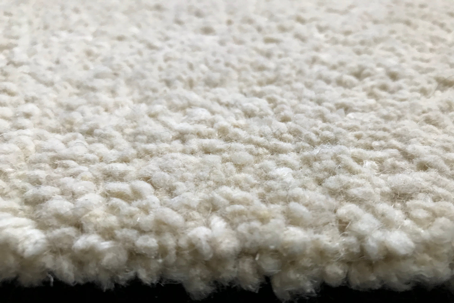 Tapis Carnegie blanc
