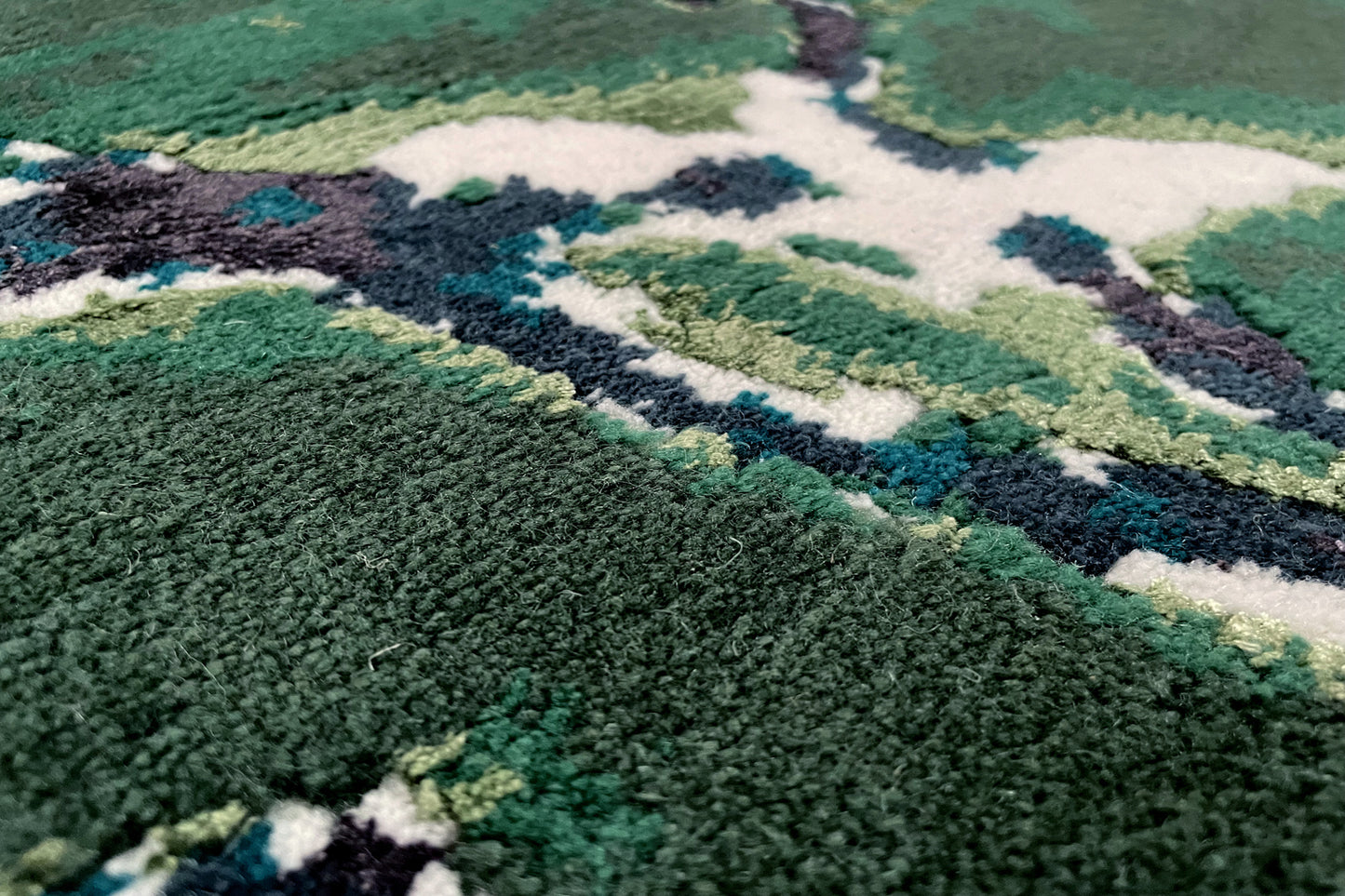 Gems green malachite rug