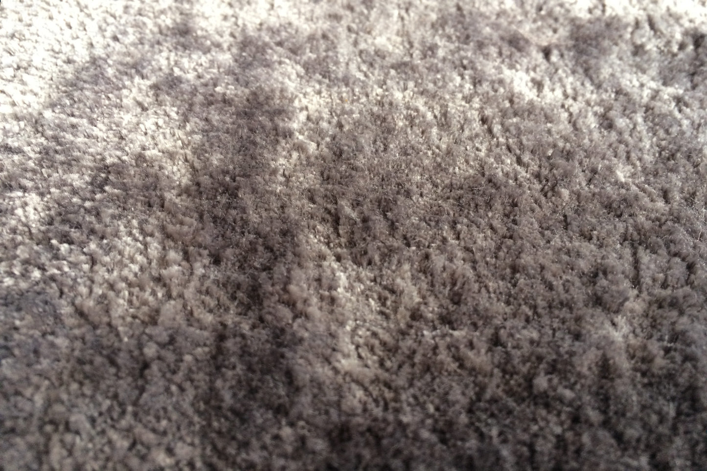 Hampton steel rug