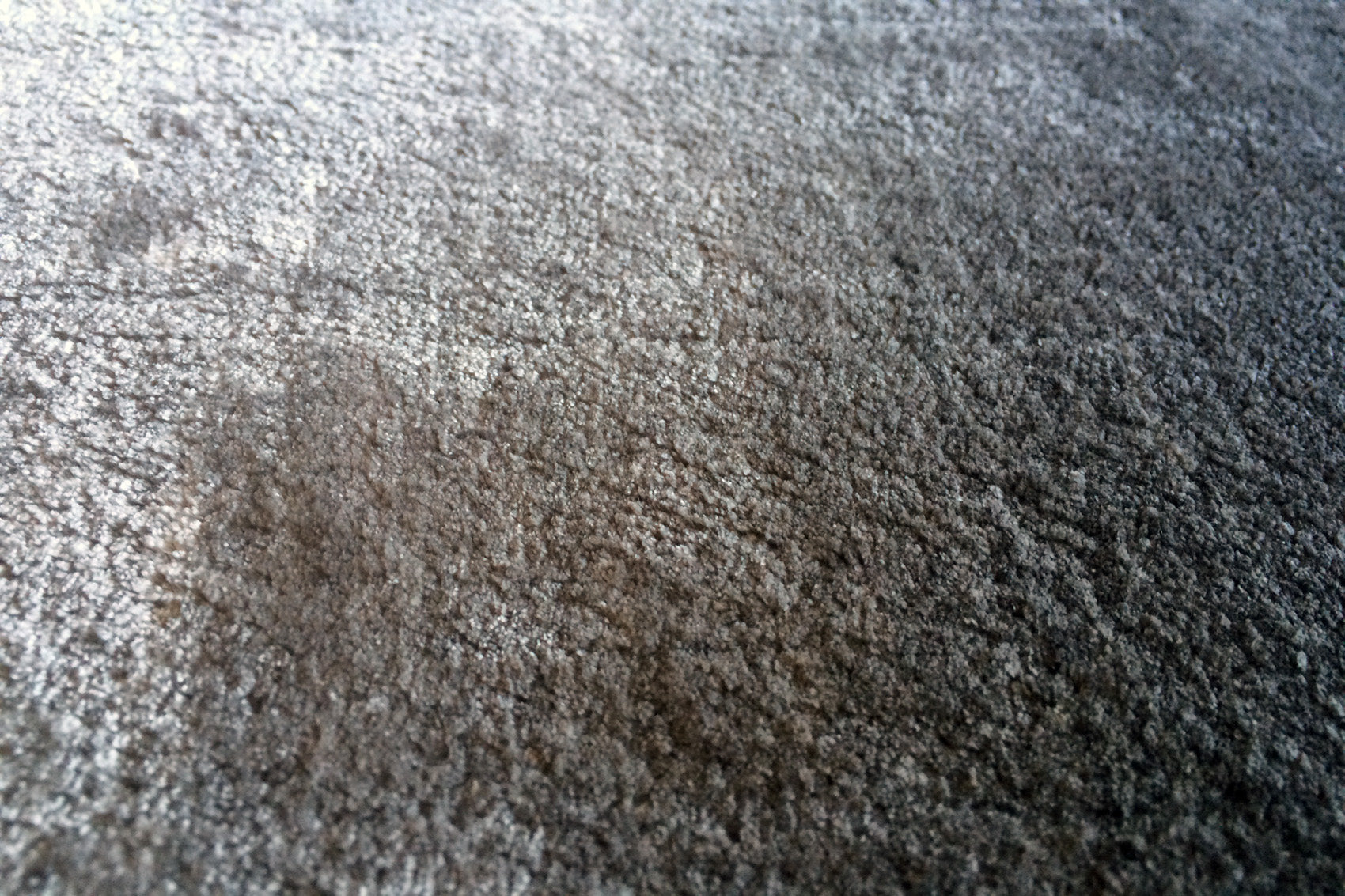 détails tapis tissé main gris écru noir 