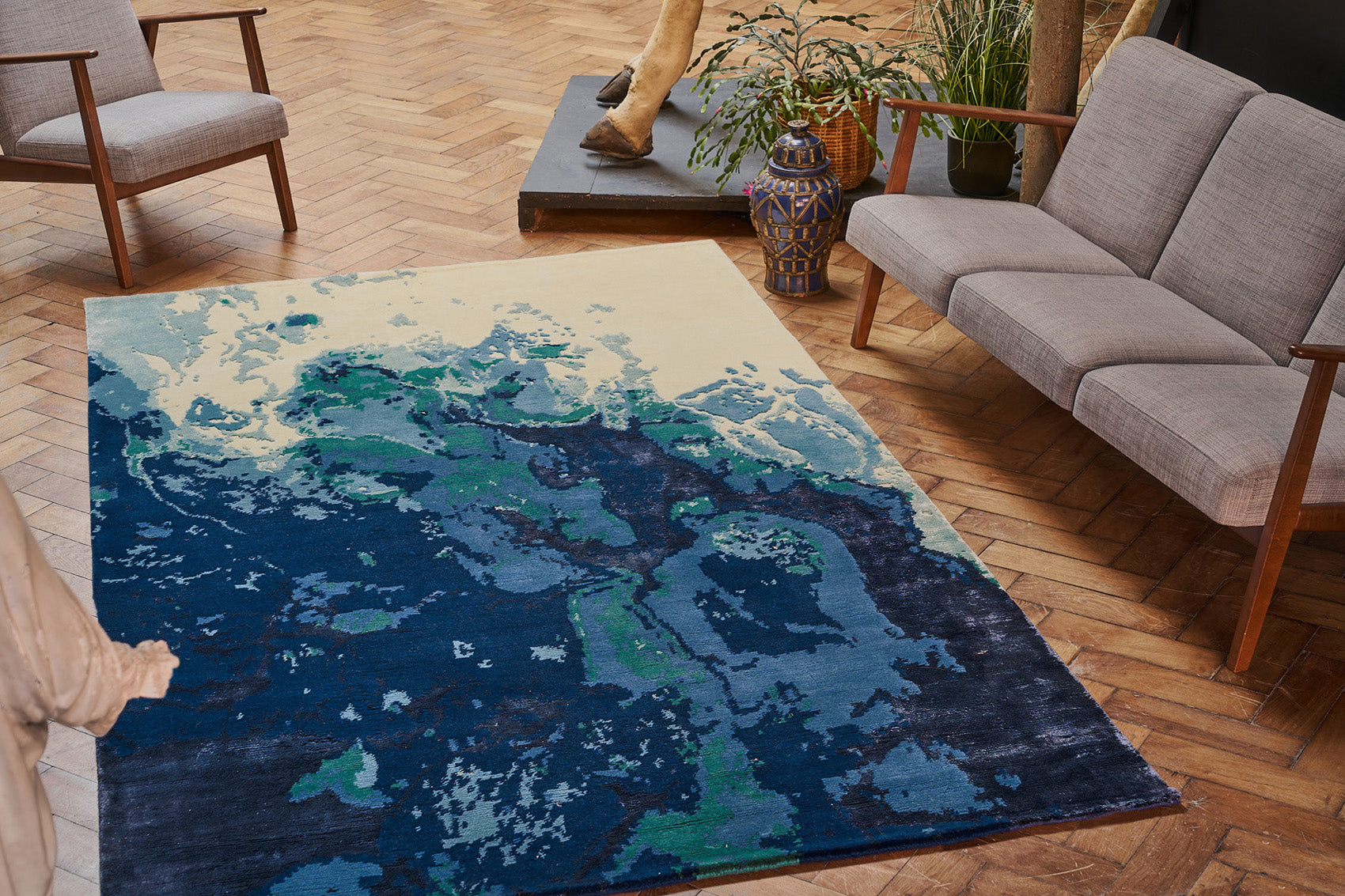 ambiance tapis noué main bleu écru vert 