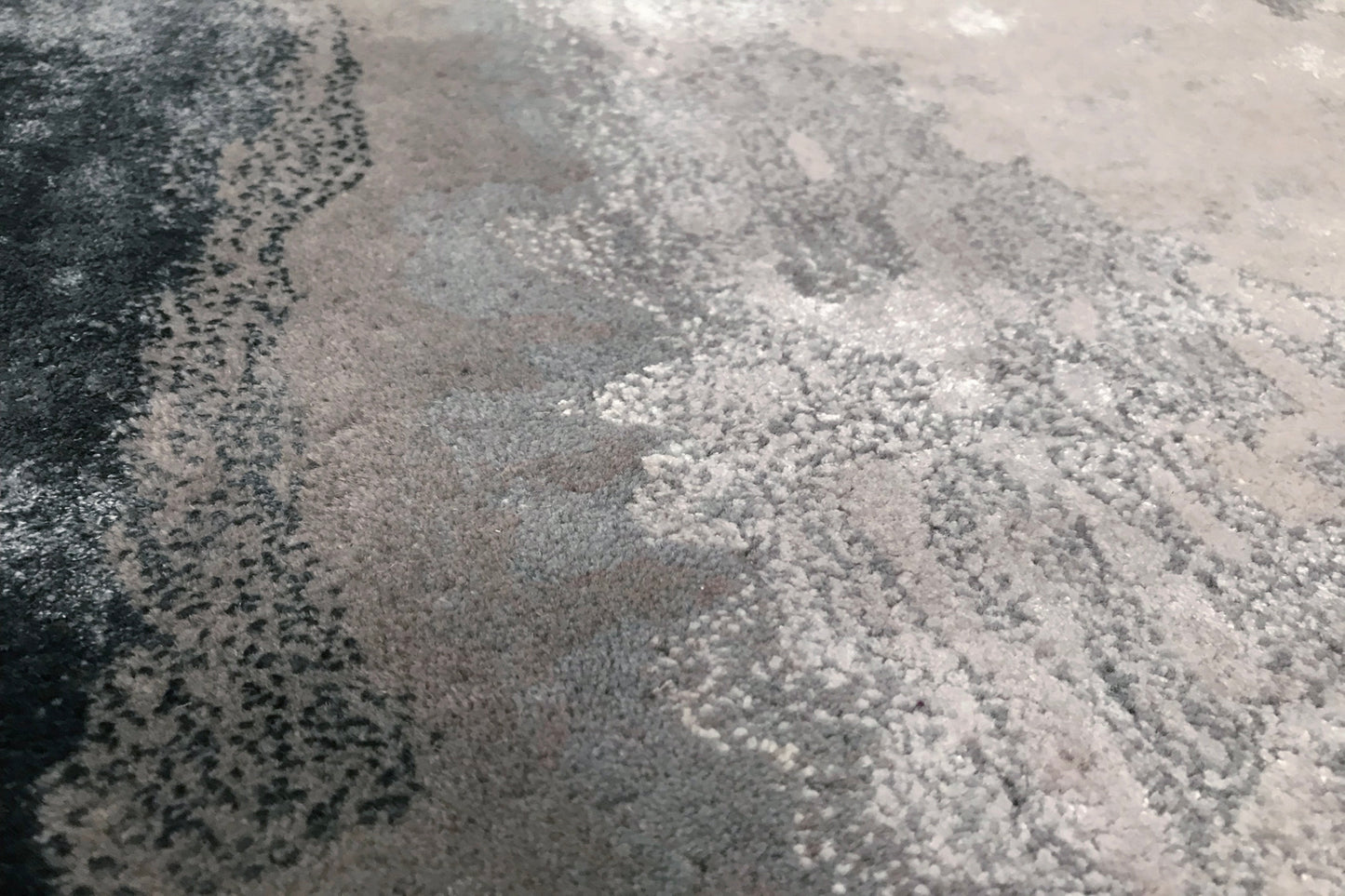détails tapis tufté main beige noir écru gris
